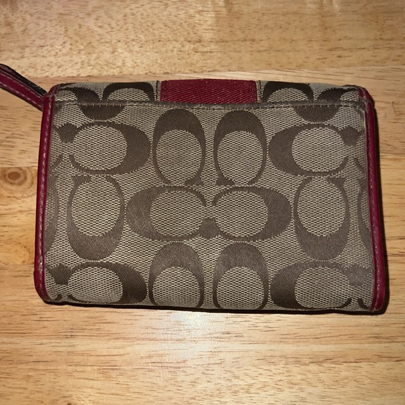 Red And Tan Coach Canvas Wallet - Picture 2 of 7